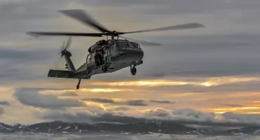 Ratunek nadlatuje z nieba – piloci śmigłowców TOPR i ich misje w Tatrach