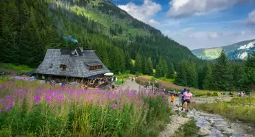 Nowe schronisko na Hali Kondratowej – opinie, kontrowersje i praktyczne informacje