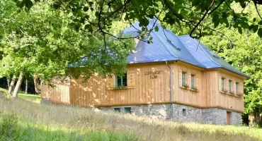 Schronisko pod Oźną – reaktywacja zapomnianej perełki Beskidu Żywieckiego. Pierwsze od dziesięcioleci nowe schronisko w Polsce