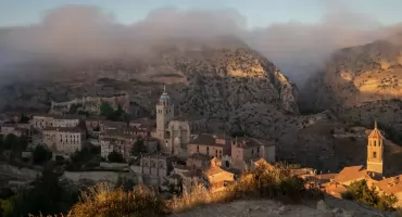 Emirowie z dachu świata. Albarracín w Aragonii – pasterska duma i arabska spuścizna