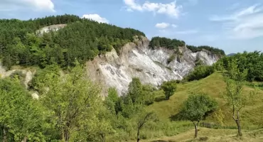 Góry Solne w Rumunii. Muntele de Sare – krajobraz wyrzeźbiony przez sól