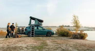 Thule Widesky. Komfortowy namiot dachowy typu hardshell – już w Polsce!
