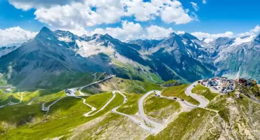Alpy to nie tylko trekking. 7 miejsc na aktywny wypoczynek w Austrii