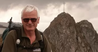 Co zrobić, gdy spotkasz niedźwiedzia? Rozmowa z Pawłem Skawińskim